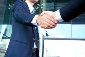 Alliance stratégique entre entreprises, transmission d'entreprises en Suisse