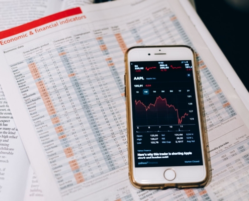 Aktuelle Trends bei KMU Nachfolge in der Deutschschweiz: Herausforderungen und Chancen für Unternehmer - business - réunion dirigeants business