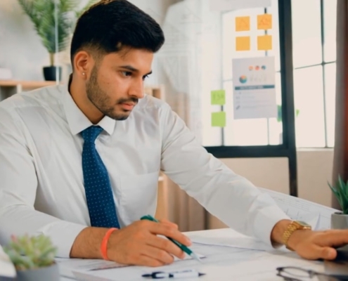 Wie können Ängste vor der Unternehmensübertragung überwunden werden? - business - réunion dirigeants business