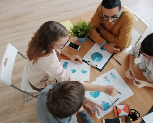 Wann ist der beste Zeitpunkt, Ihr Unternehmen in der Schweiz zu verkaufen? - business - réunion dirigeants business