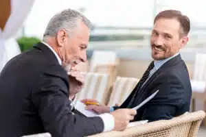 Fare un'offerta di acquisizione: 3 cose da controllare, trasferimento di società in Svizzera, Ticino e Italia