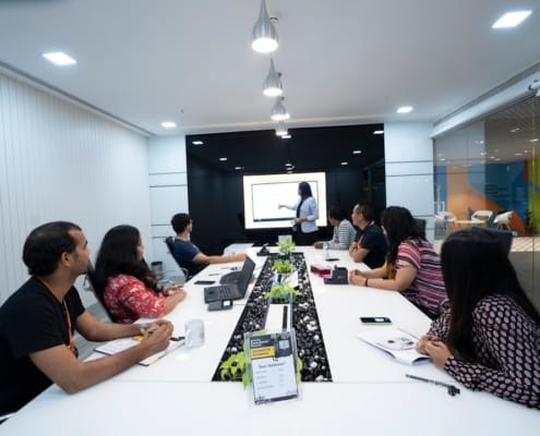 How to set the selling price of your business? - business - réunion dirigeants business How to set the selling price of your business? - business - réunion dirigeants business