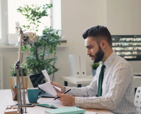 Nearly one in two executives is considering selling - business - réunion dirigeants business