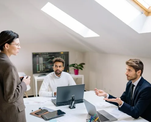 cross-border SME transmission - business - réunion dirigeants business